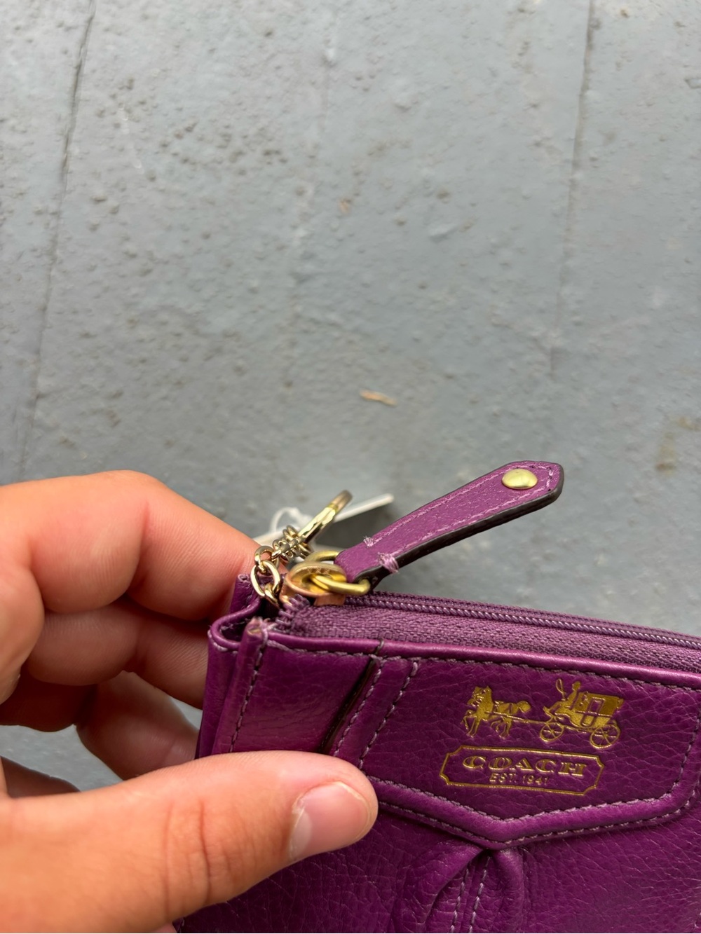 Y2K Mini Coach Madison Horse & Carriage B4 Plum Leather Card Wallet Keychain NEW - Picture 3 of 8